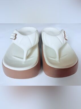 Unbranded Summer Sandals Size 5-5.5 Used Condition